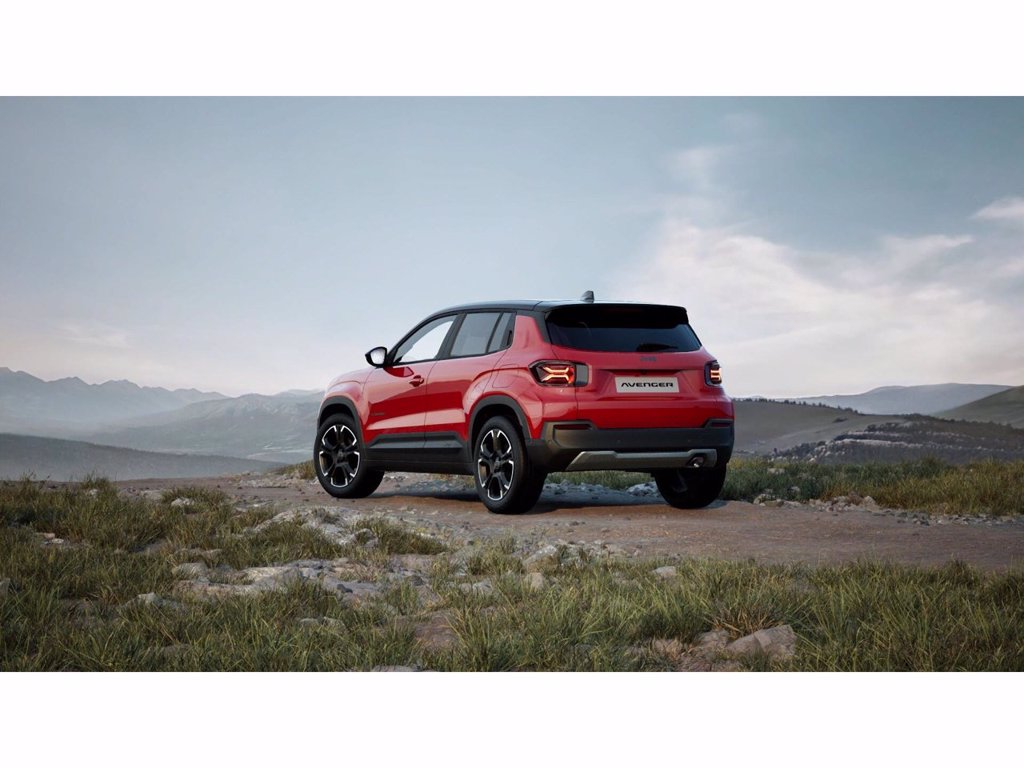 JEEP Avenger 1.2 turbo e-hybrid mhev overland 4xe 145cv edct6