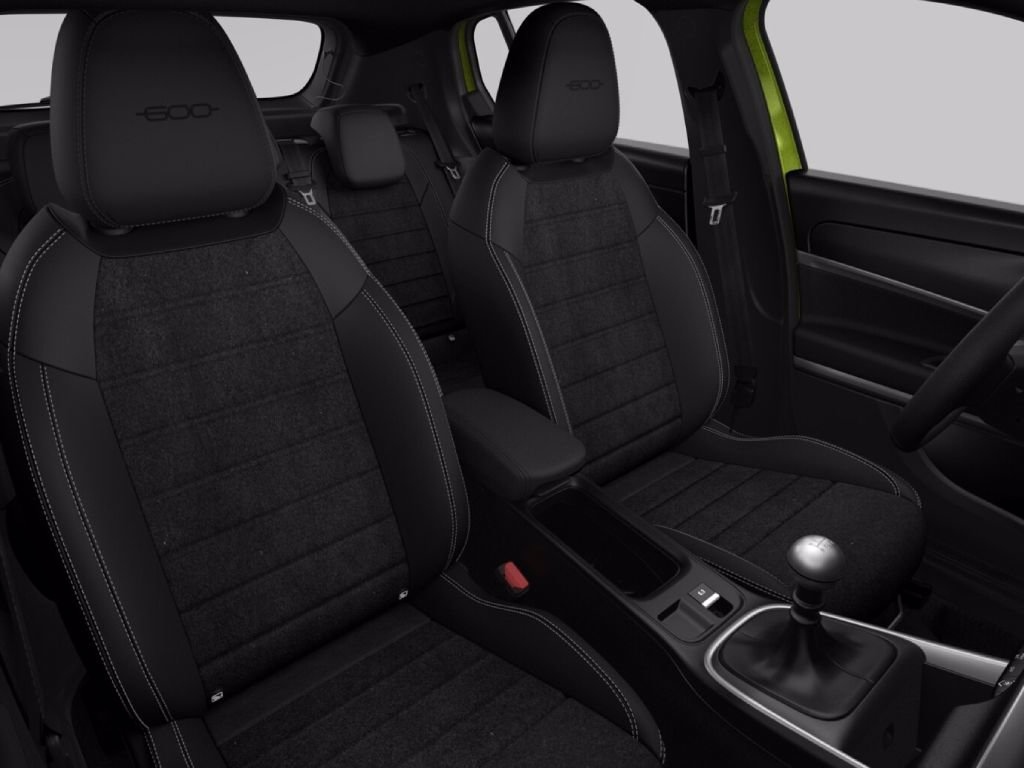 FIAT 600 1.2 hybrid sport edizione milano cortina 2026 145cv auto