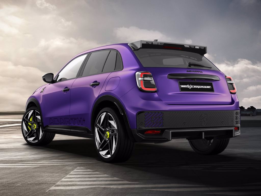 ABARTH 600e 54kwh scorpionissima 280cv