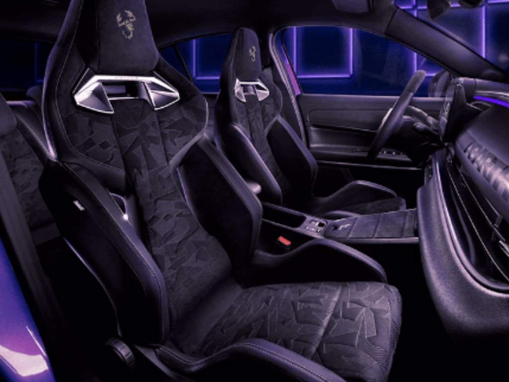 ABARTH 600e 54kwh scorpionissima 280cv