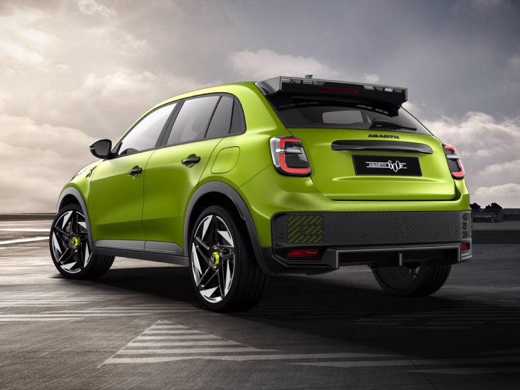 ABARTH 600e 54kwh turismo 240cv
