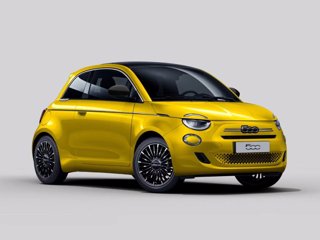 FIAT 500 1.0 hybrid la prima