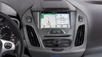 Fai e ricevi chiamate e controlla la tua musica con la tecnologia vocale SYNC. 